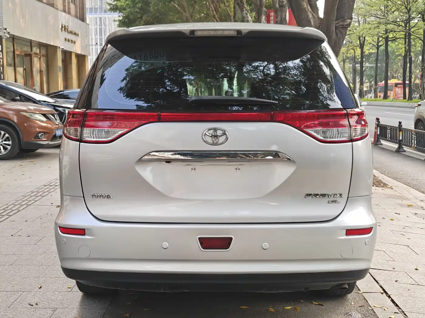 Toyota Previa 2012 2.4L 7-Seater Luxury Edition фото 20