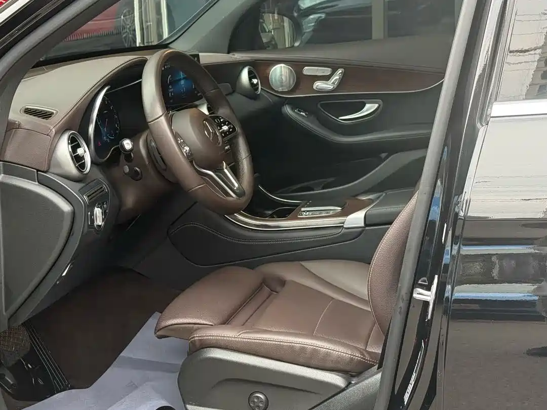 Mercedes-Benz GLC 2021 GLC 300 L 4MATIC Sporty фото 12