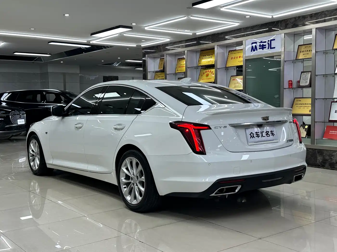 CADILLAC CT5