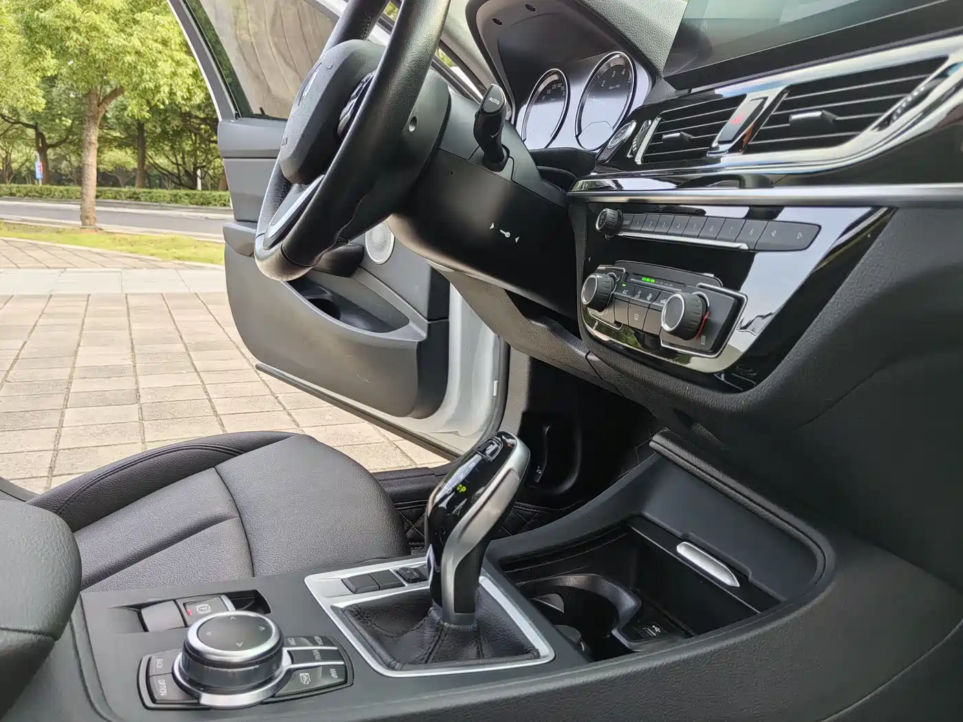 BMW 1 Series 2021 120i M Sport фото 13