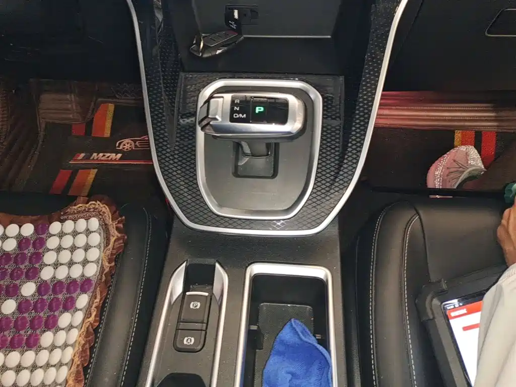 Haval M6 2023 PLUS 1.5T DCT Luxury Smart Connect фото 14