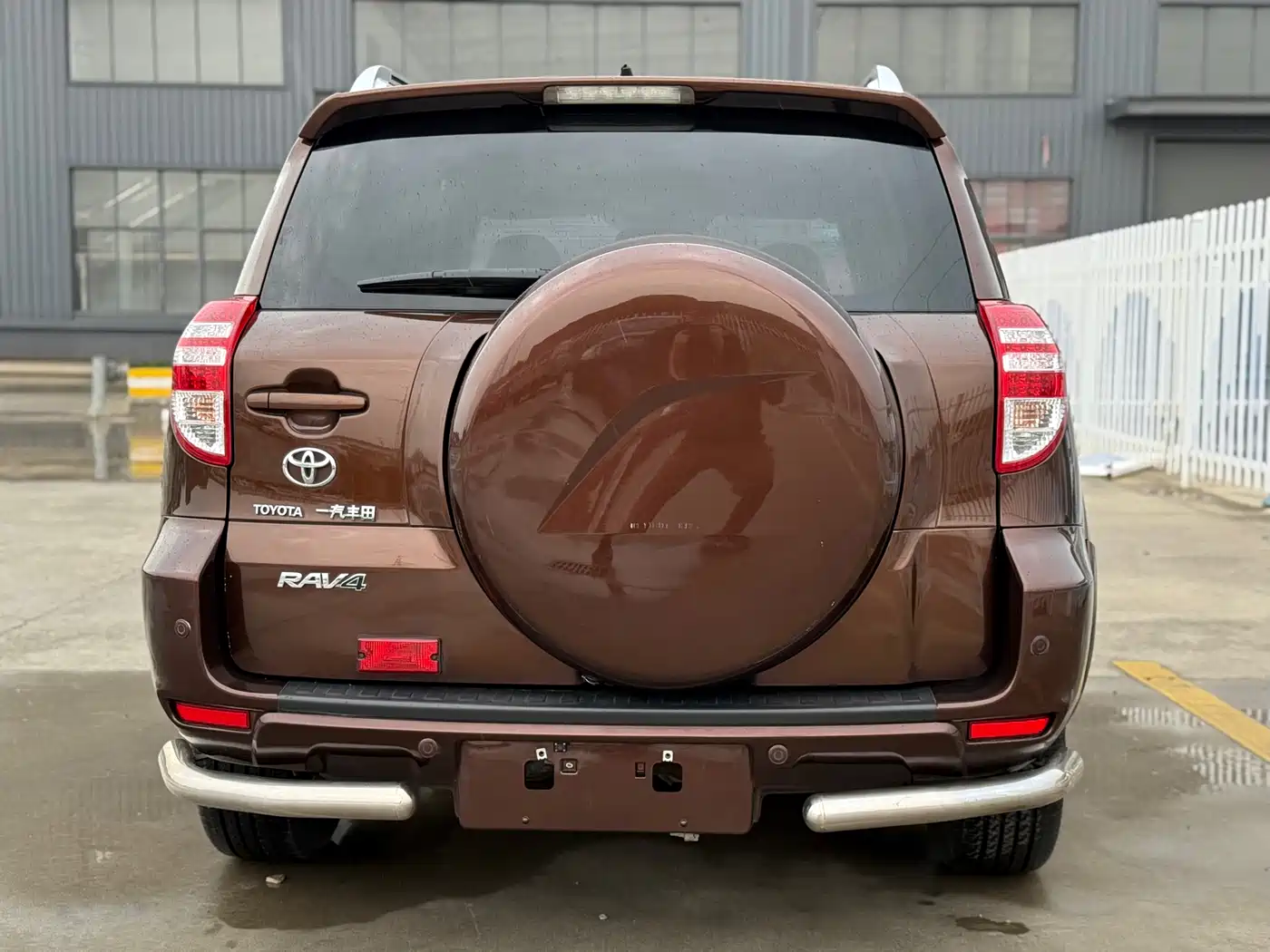 Toyota RAV4 Rongfang 2013 Special Edition 2.0L Auto Elite фото 5