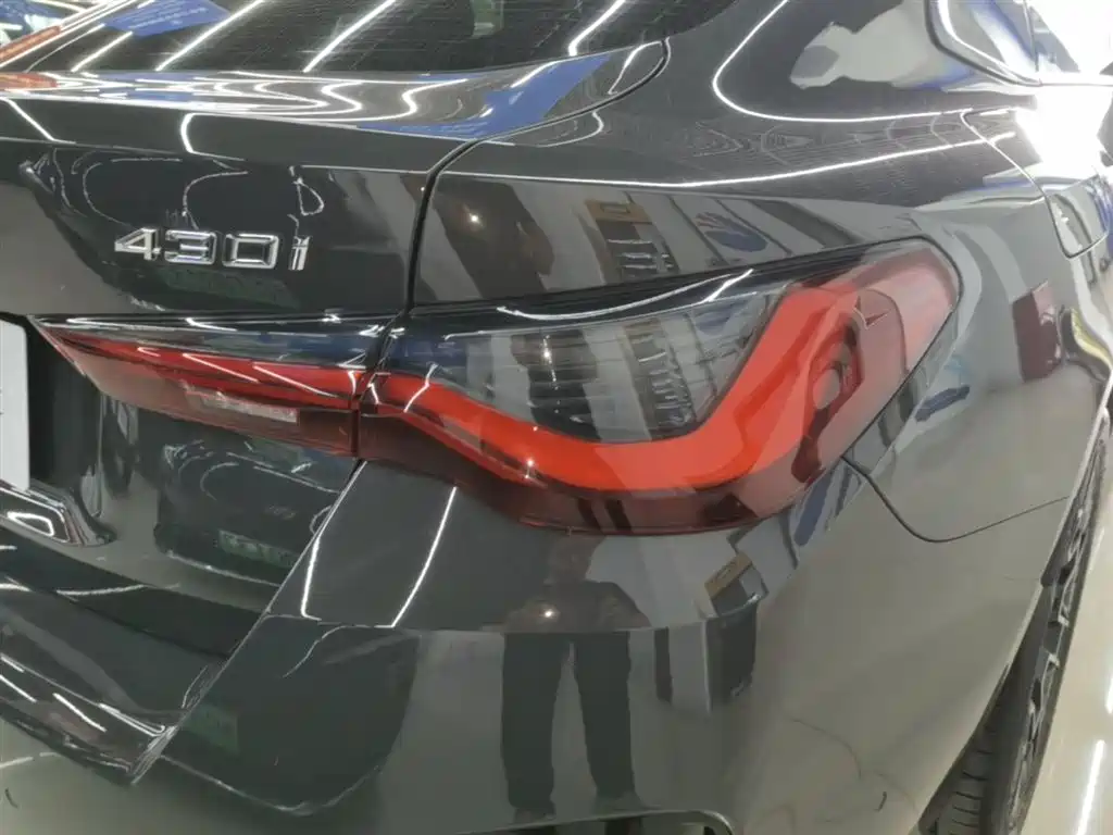 BMW 4 Series 2024 430i Gran Coupe M Sport Shadowline Package фото 8