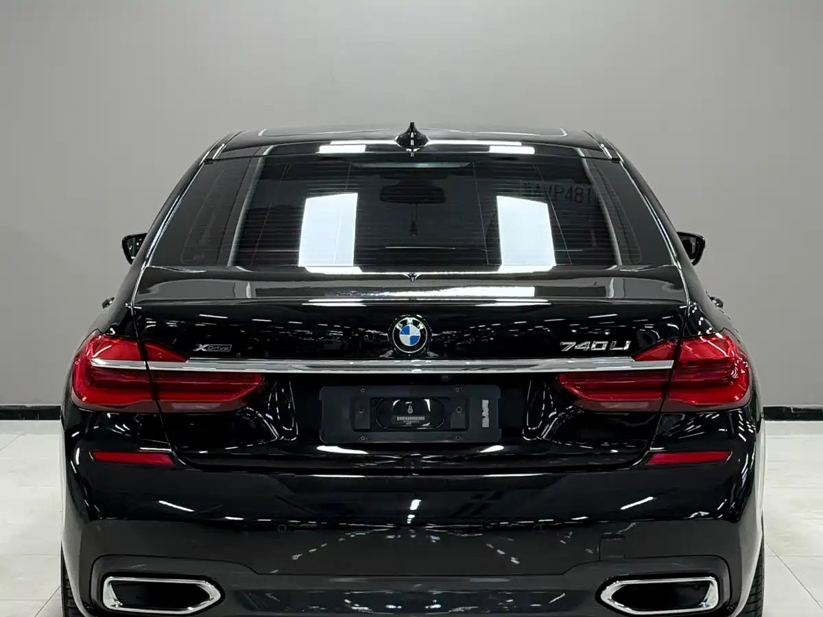 BMW 7 Series 2018 740Li xDrive Premium Type M Sport Package фото 16