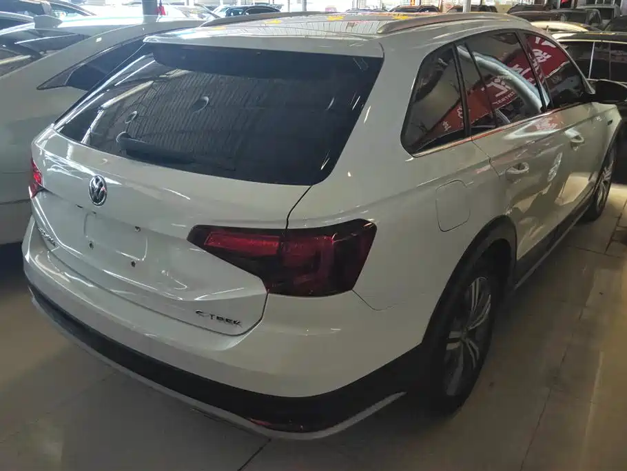 Volkswagen C-TREK 2017 1.6L Automatic Comfort фото 3