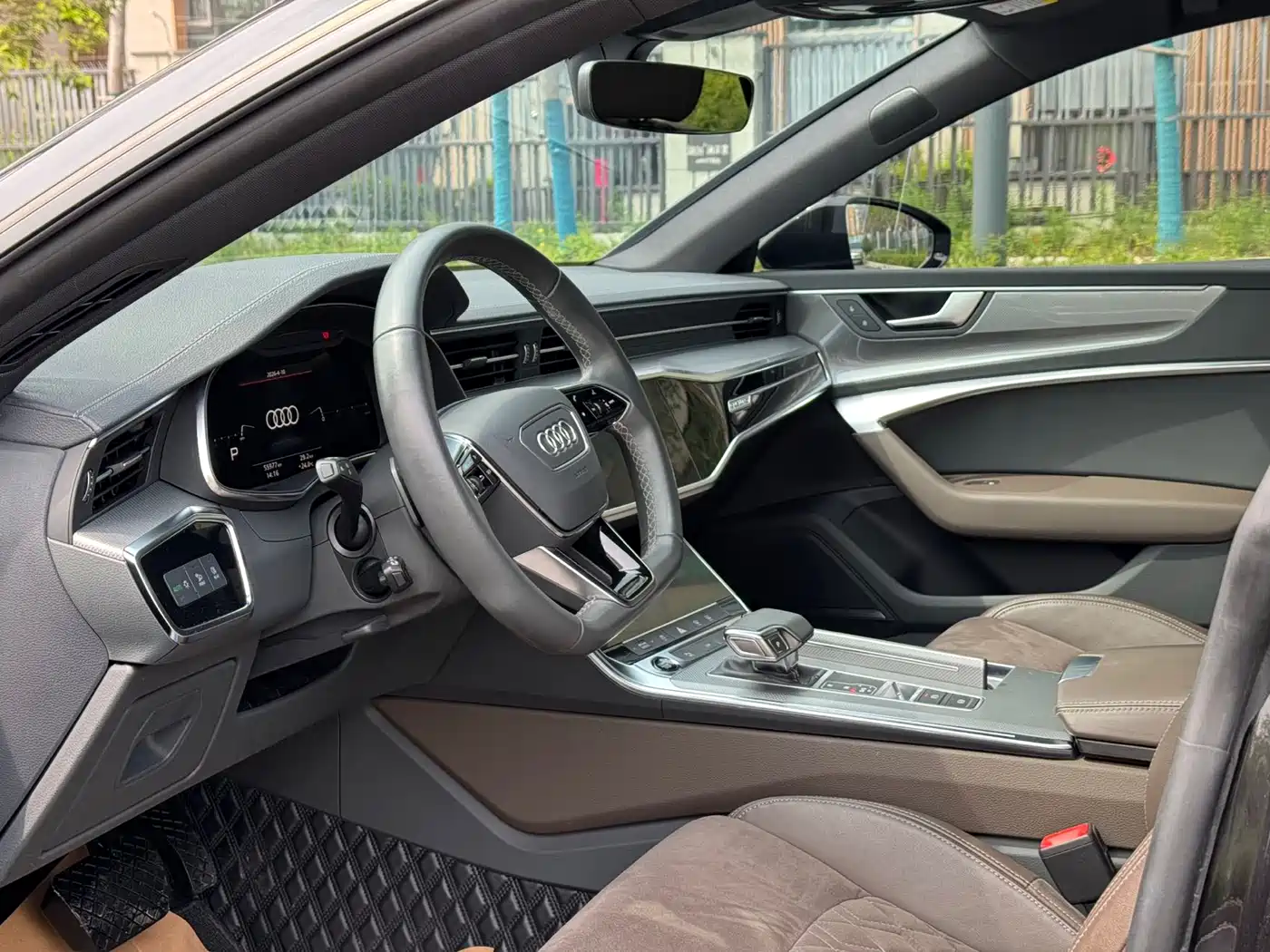 Audi A7L 2022 45 TFSI quattro S-line Vision Crystal Package фото 2