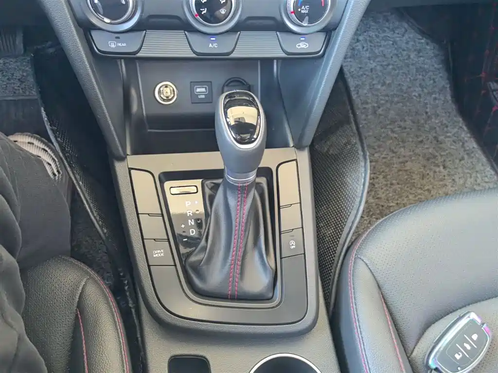 Hyundai Elantra 2019 1.4T Dual-clutch XuanDong·Vitality Type фото 14