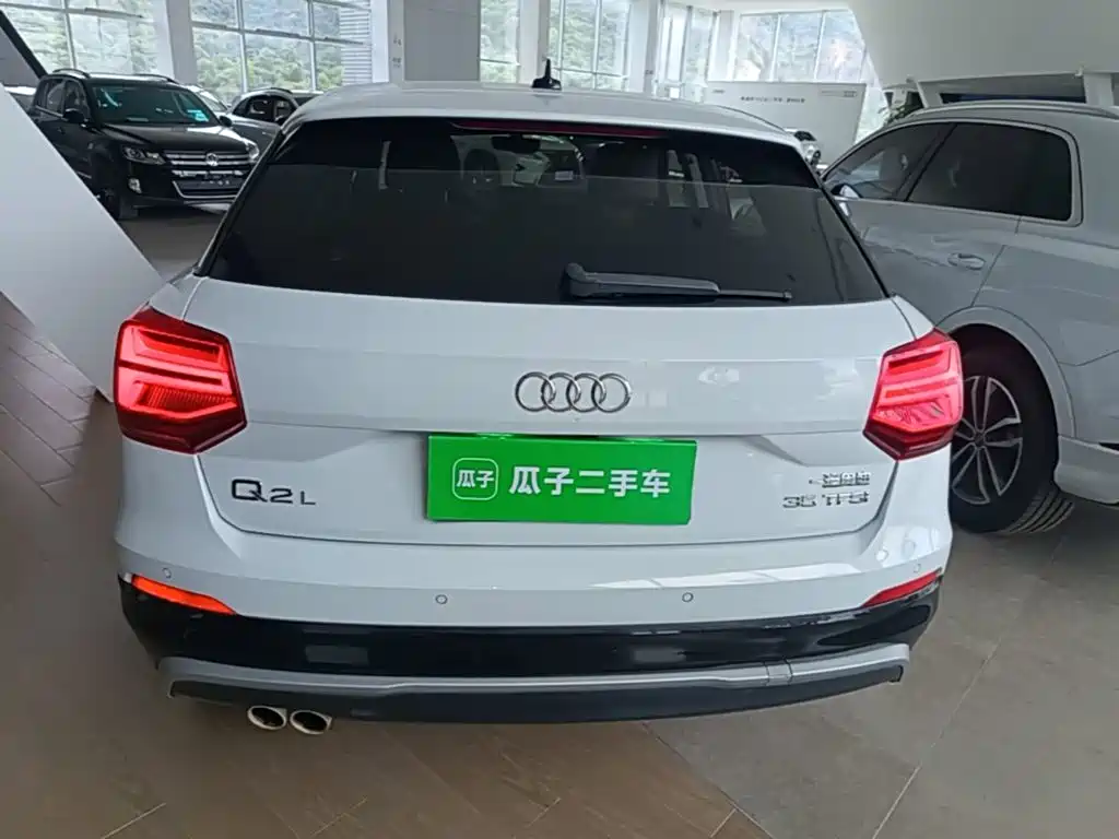 Audi Q2L 2019 2018 35 TFSI Launch Exclusive Edition China VI