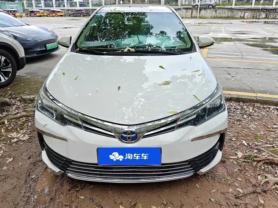 Toyota Corolla 2017 Facelift 1.2T S-CVT GL фото 2