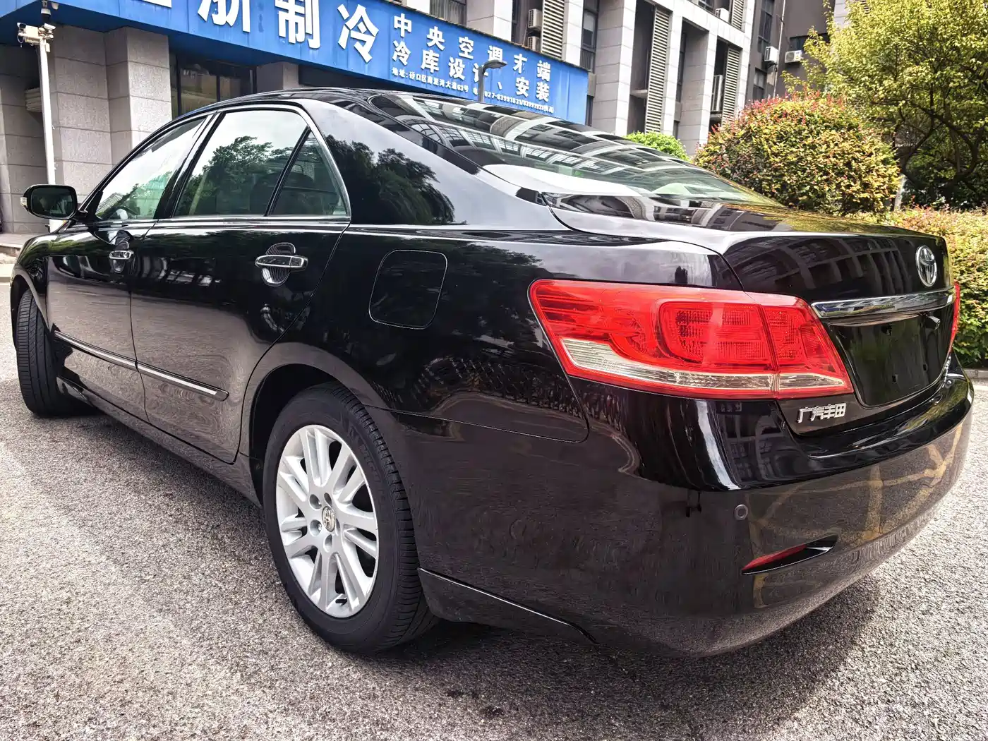 Photo 25 - Toyota Camry