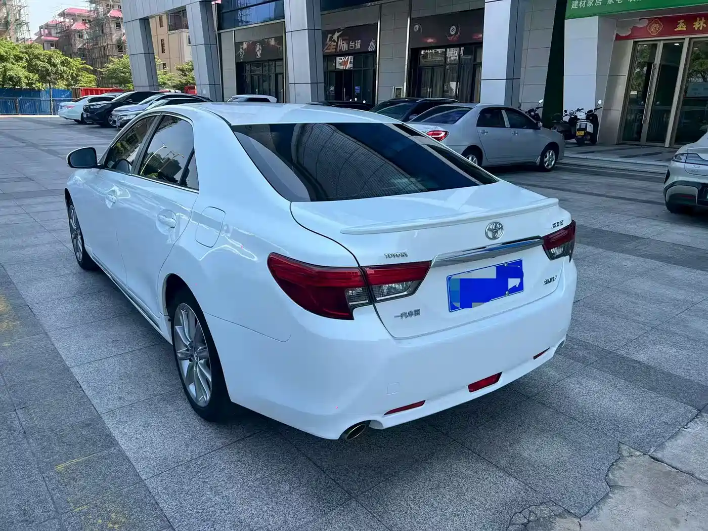Toyota Reiz 2013 2.5V Premium Edition фото 5