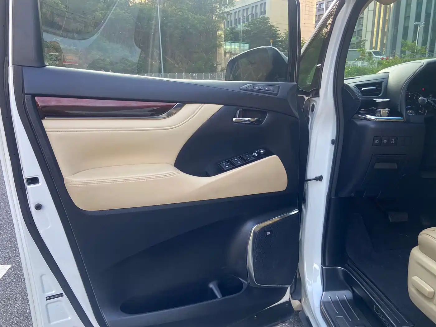 Toyota Alphard 2015 3.5L Luxury Edition фото 8