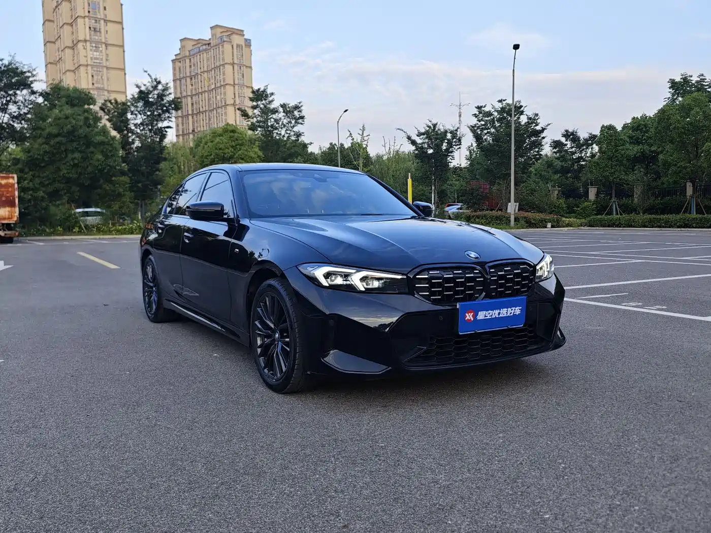 BMW 3 Series 2023 325i M Sport Black Night Package фото 3