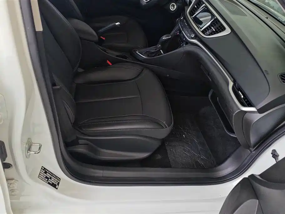 Buick Excelle 2021 Exemplar 1.5L Auto Elite фото 8