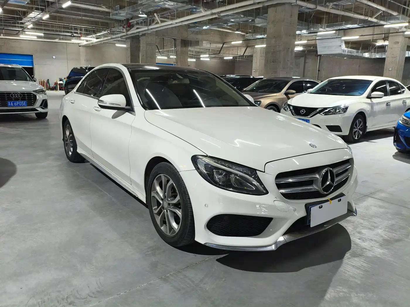 Mercedes-Benz C-Class 2015 Facelift C 200 L Sport фото 3