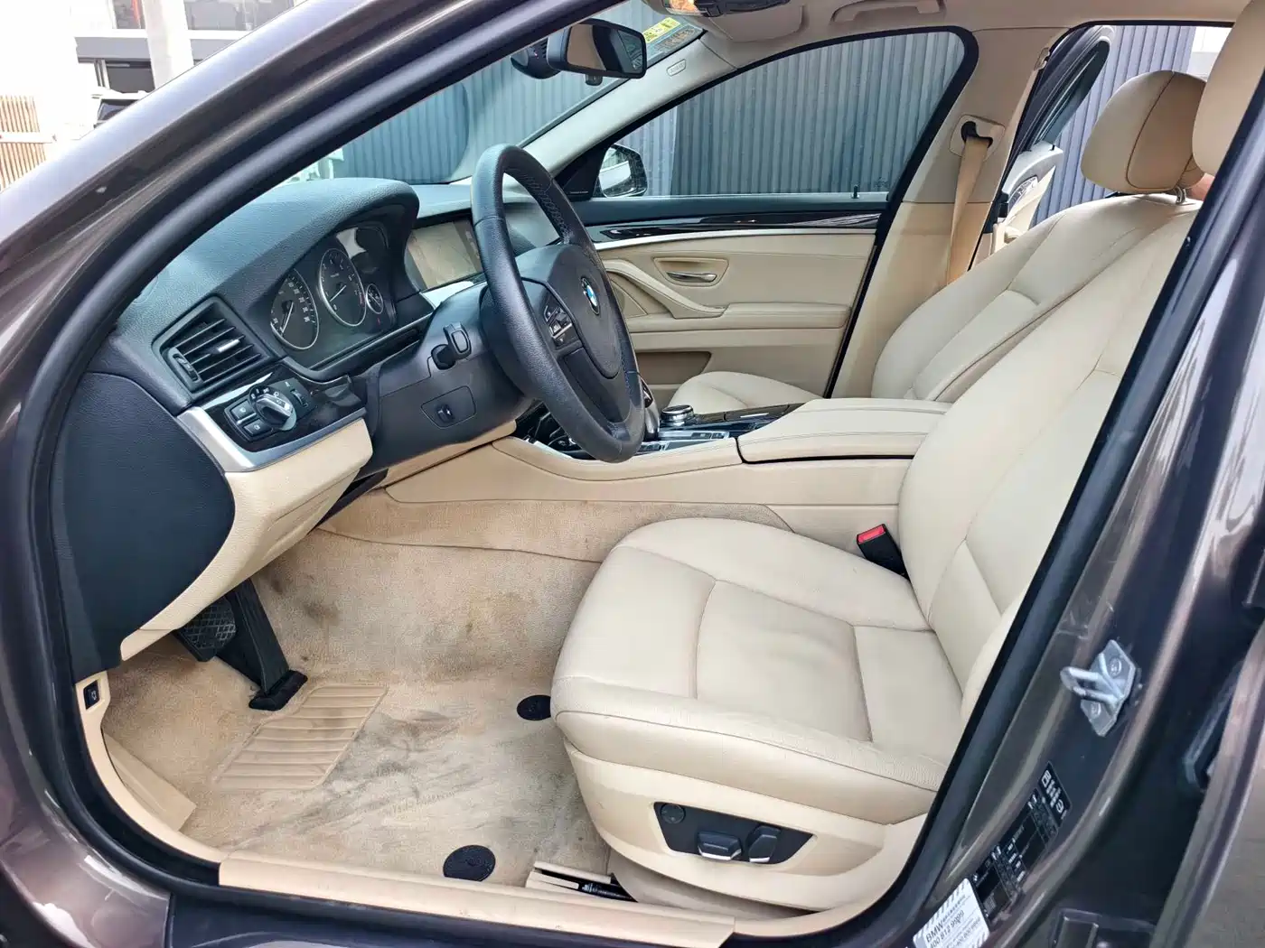 BMW 5 Series 2013 530Li Luxury фото 9