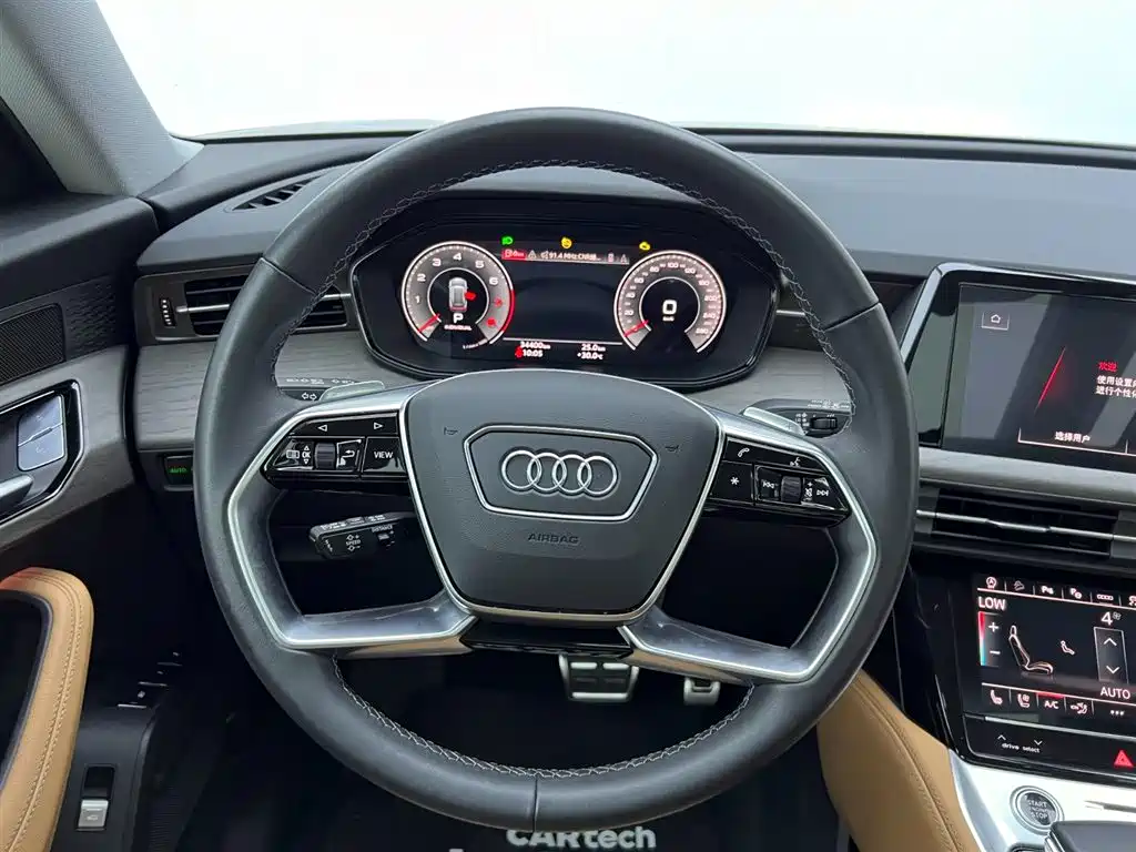 Audi Q6 2024 2024 45 TFSI quattro Qi Yun Yu Lin Package 6-seater
