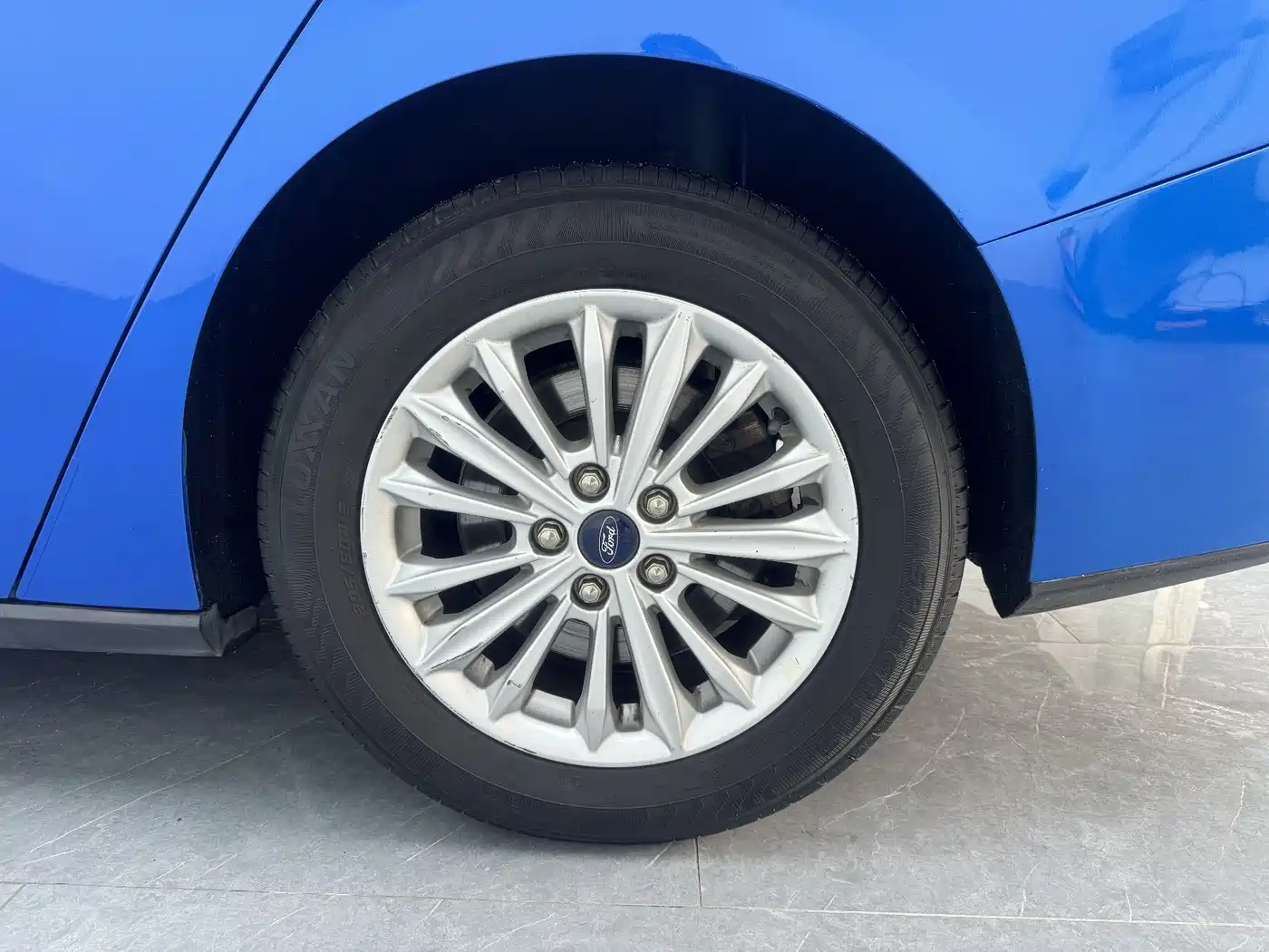 Фото 9 - Ford Focus