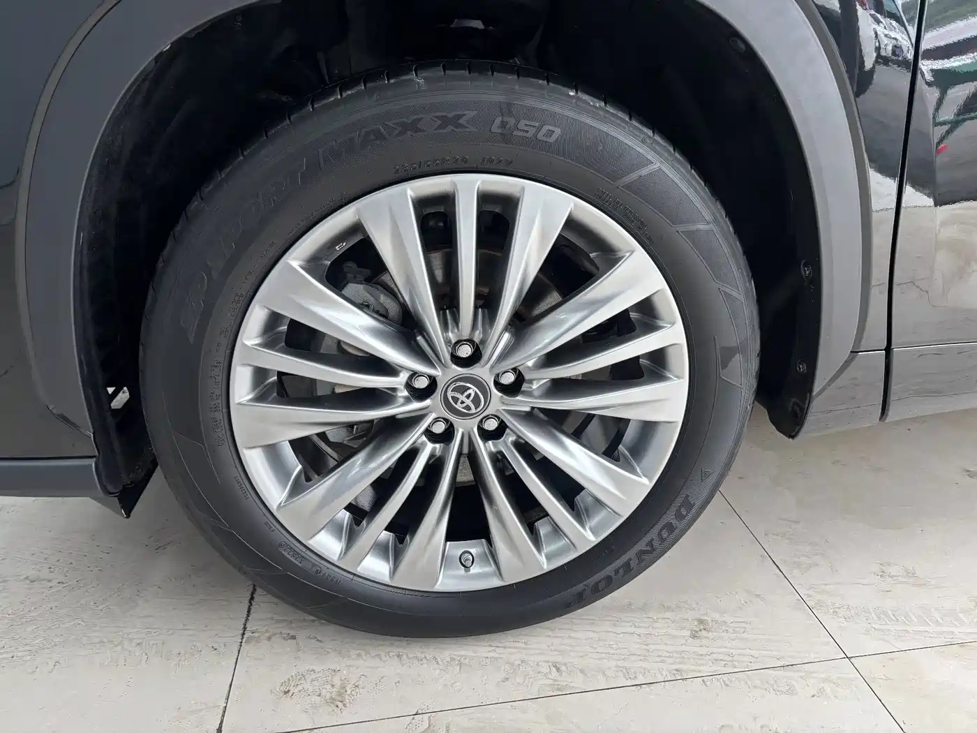 Фото 34 - Toyota Highlander