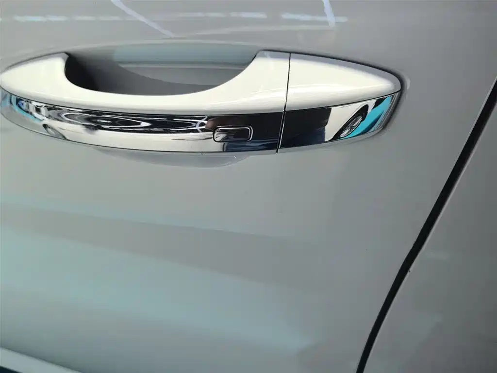 Volkswagen Lavida 2024 Model 1.5L Automatic 5 Million Edition фото 4