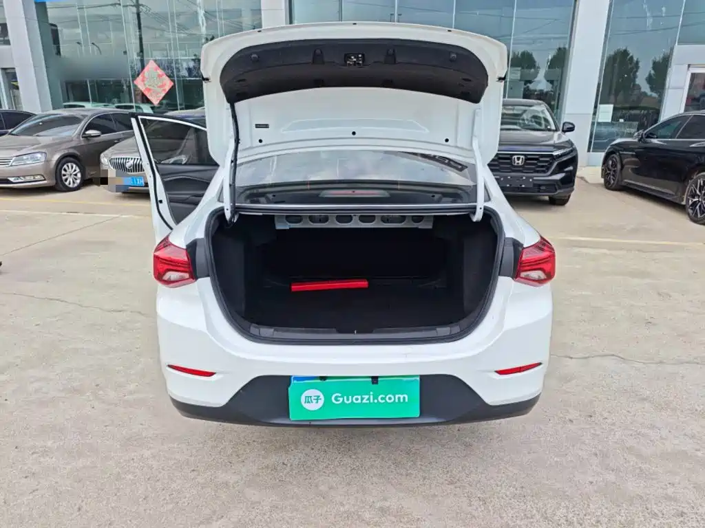 Chevrolet Cavalier 2021 2020 320 Manual Delight Edition