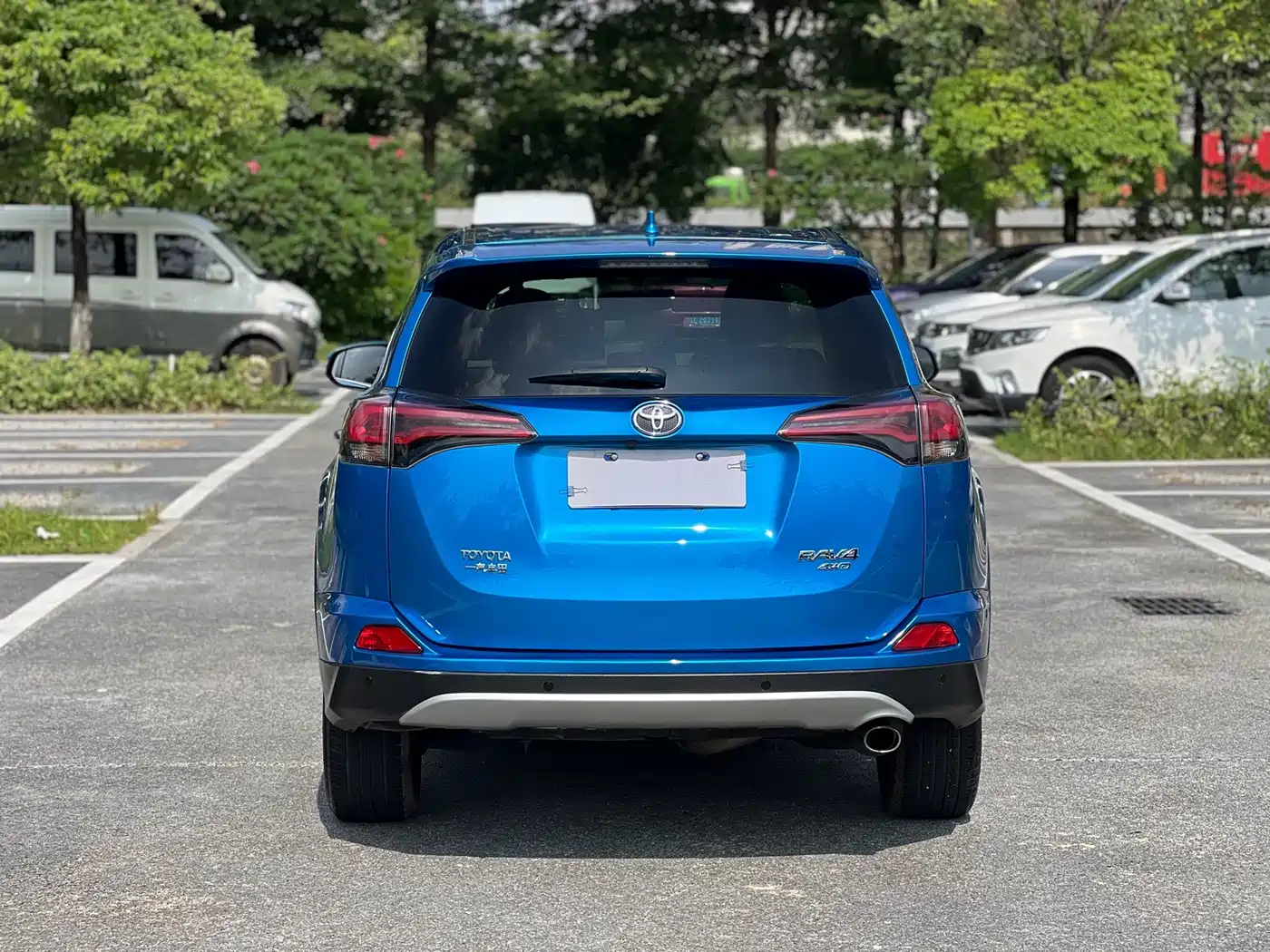 Photo 5 - Toyota RAV4 Rongfang