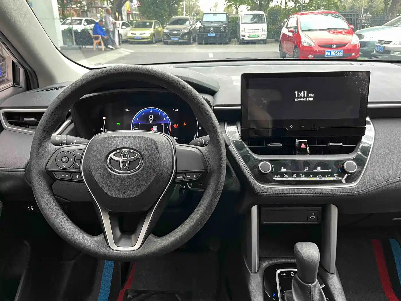Toyota Frontlander 2023 2.0L CVT Elite Edition фото 11