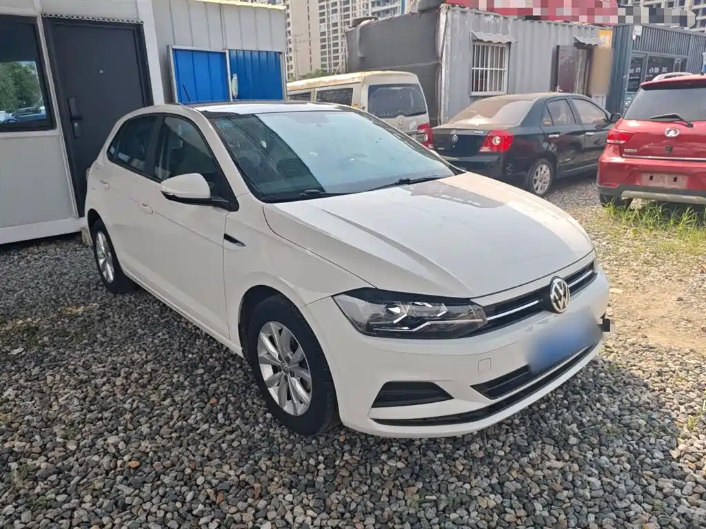 Volkswagen Polo 2019 Plus 1.5L Automatic Colorful Tech Edition фото 4