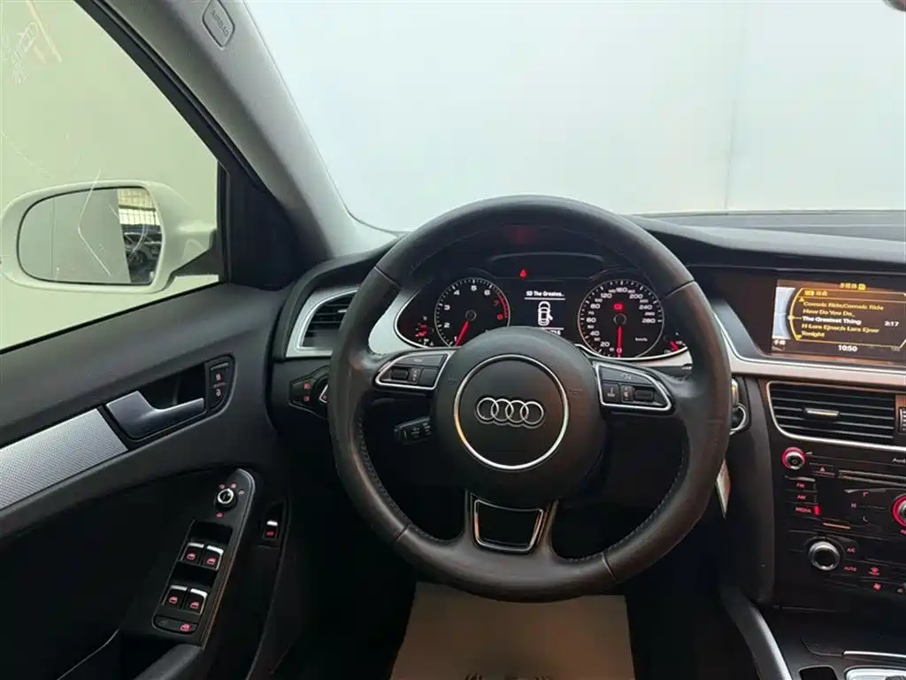 Audi A4L 2015 45 TFSI quattro Individual Sport фото 11