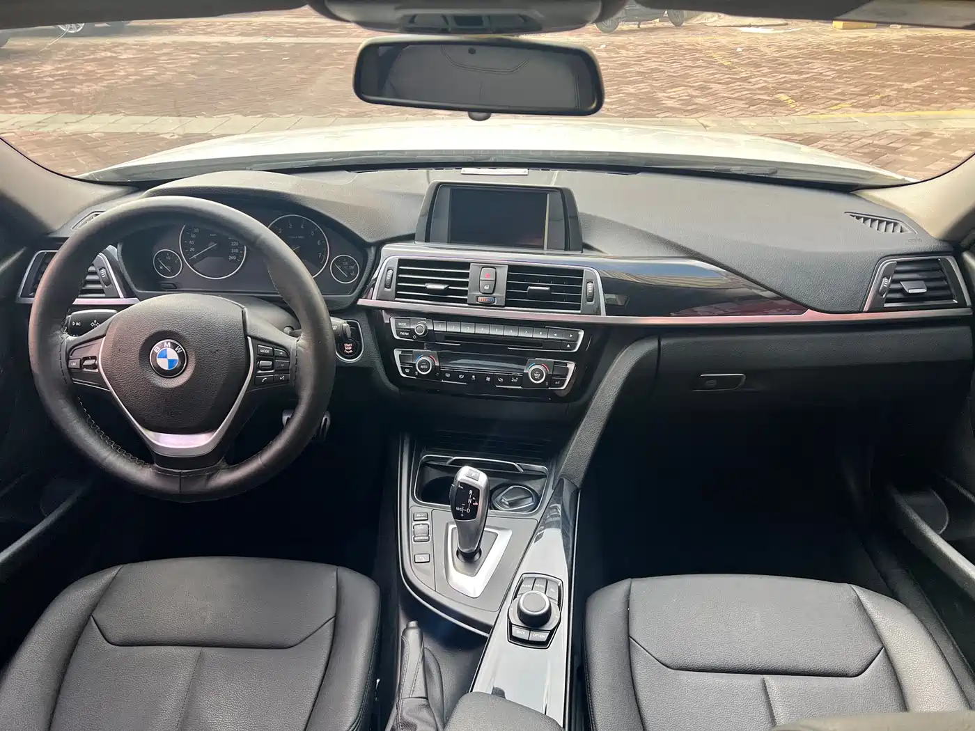 BMW 3 Series 2017 320Li Fashion фото 15