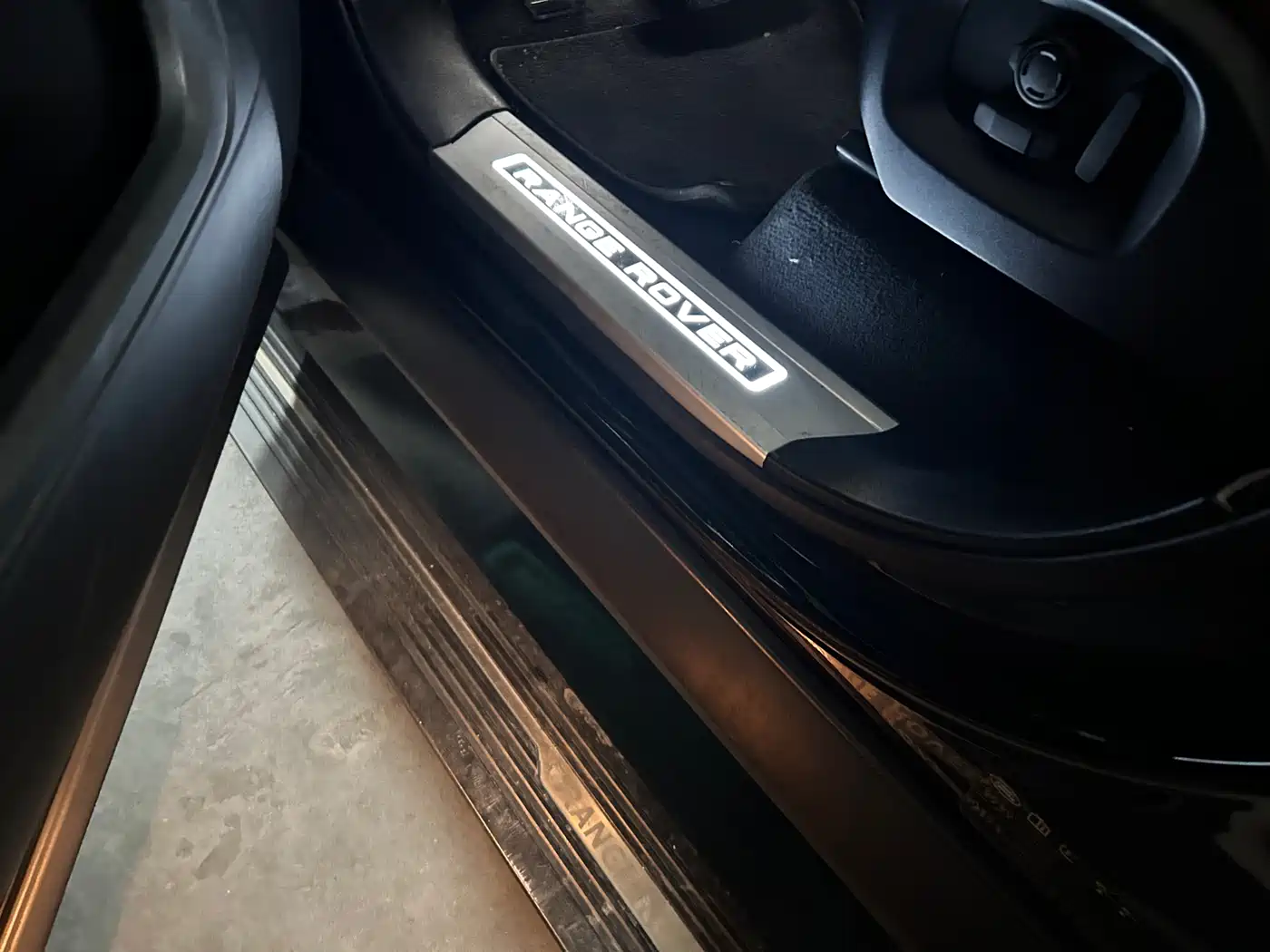 Land Rover Range Rover Sport 2016 Model 3.0 SC V6 HSE DYNAMIC фото 20