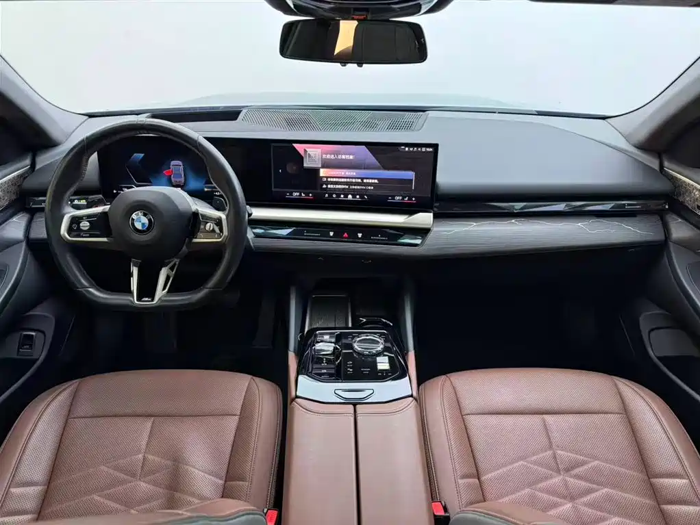 BMW 5 Series 2024 530Li Premium M Sport Package фото 7