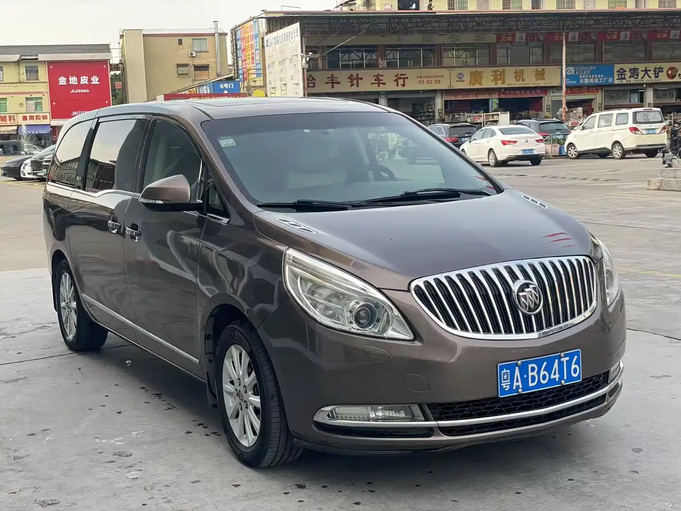 Buick GL8 2013 3.0L GT Luxury Business Elegance Edition фото 22