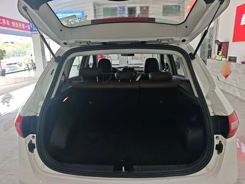 FAW Senya R7 2018 2017 Model 1.6L Automatic Prestige