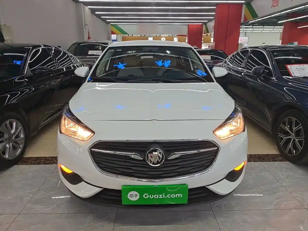 Buick Excelle 2020 15N CVT Elite фото 3