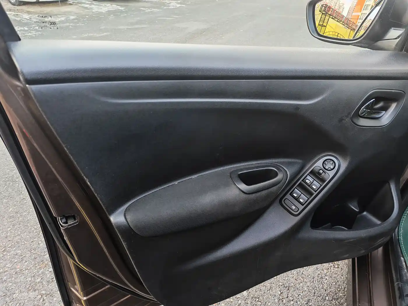 Peugeot 301 2014 1.6L Automatic Comfort Edition фото 12