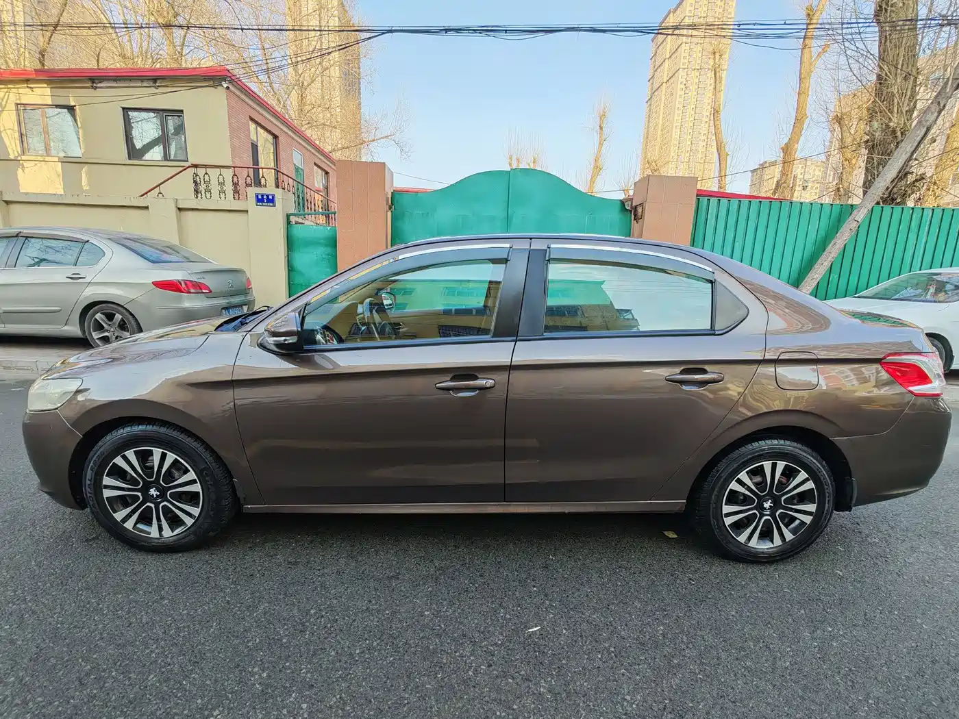 Peugeot 301 2014 1.6L Automatic Comfort Edition фото 7