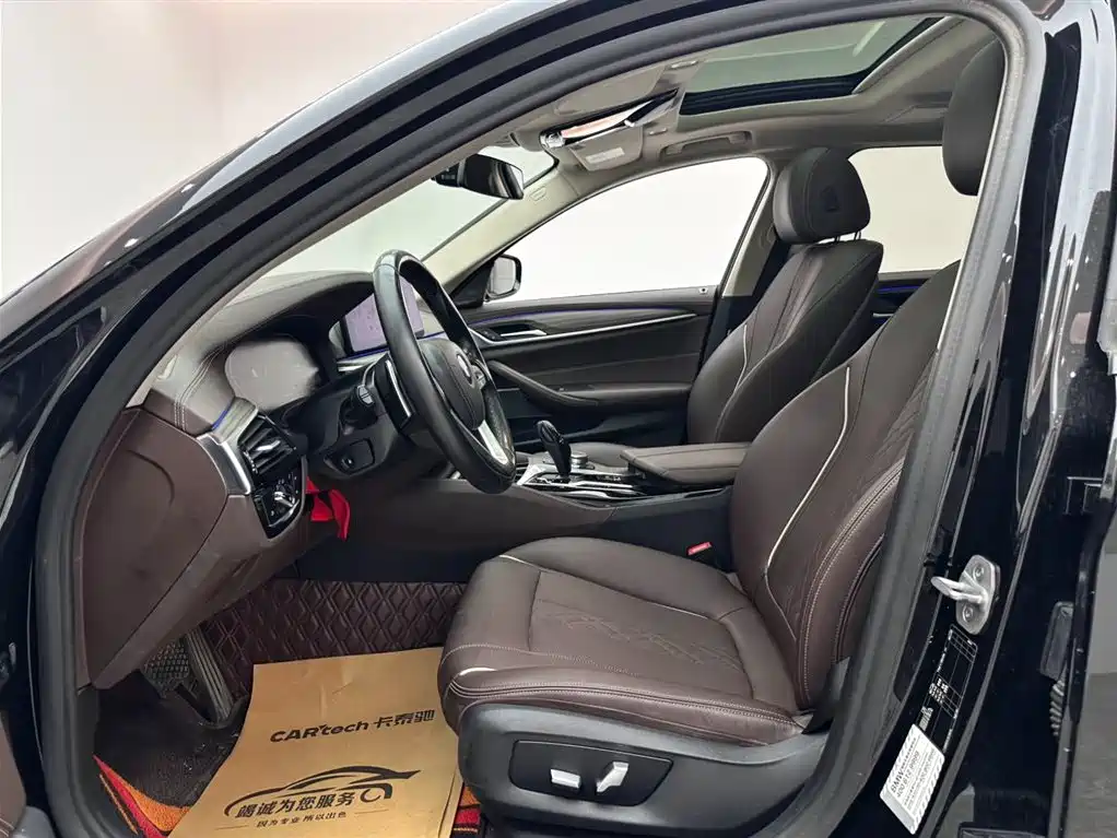 BMW 5 Series 2021 530Li Leading Luxury Package фото 8