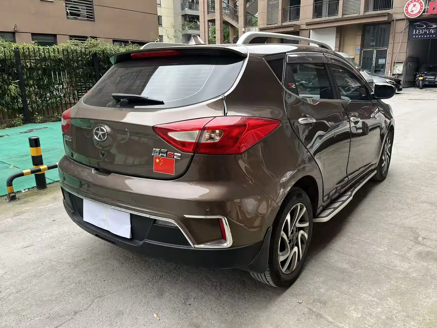 JAC Motors Refine S2 2015 2015 1.5L CVT Luxury Smart