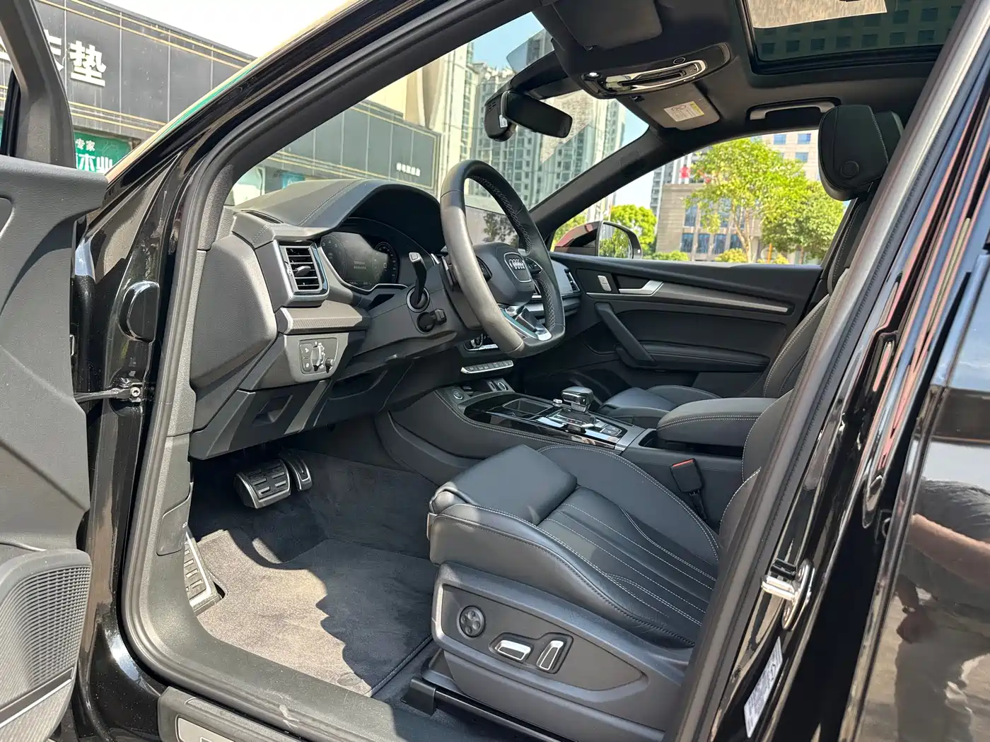 Audi Q5L 2023 45T Luxury Dynamic фото 7