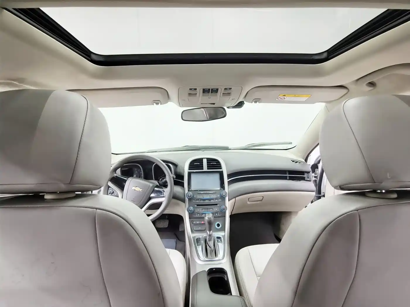 Chevrolet Malibu 2014 2.0L Automatic Luxury фото 10