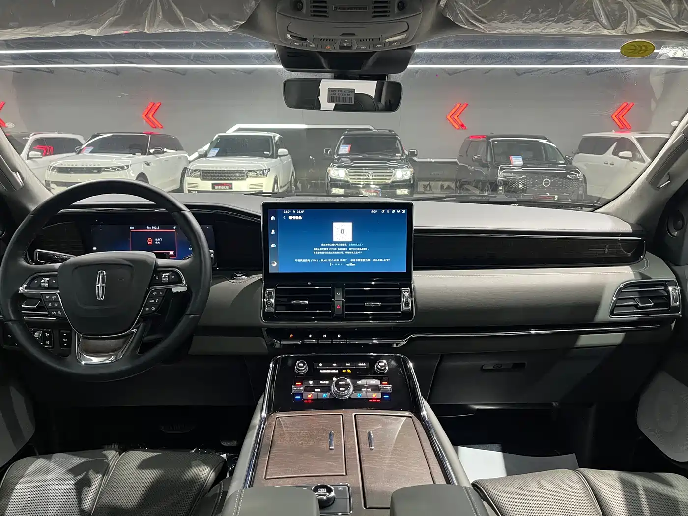 LINCOLN NAVIGATOR