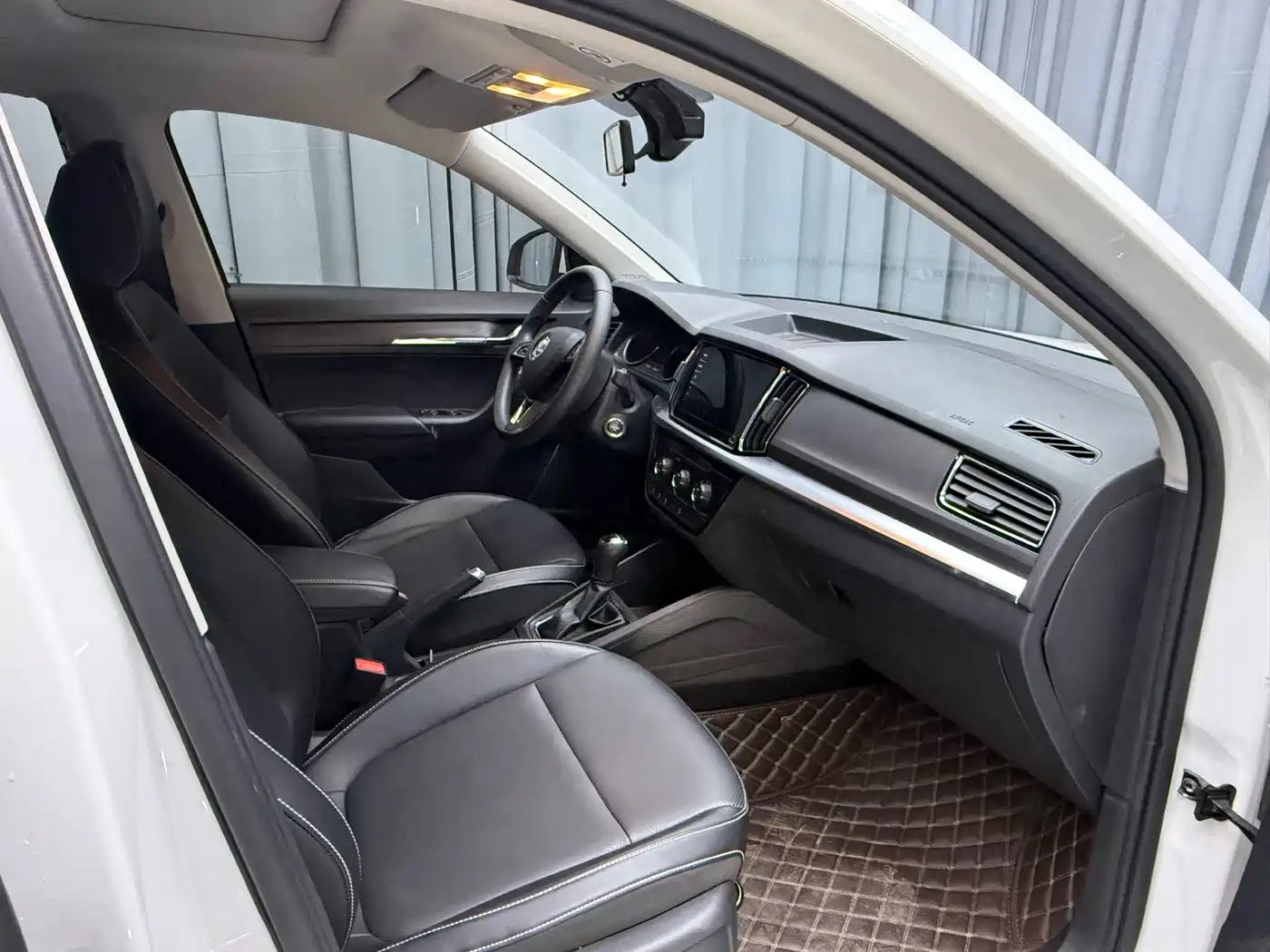 Škoda Kamiq 2021 1.5L Auto Comfort Edition фото 17