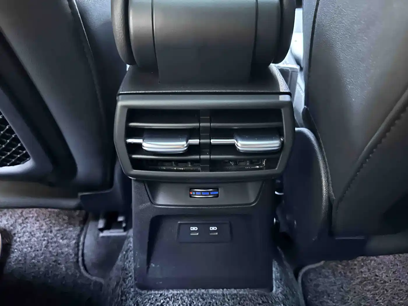 Audi A3 2023 Facelift Sportback 35 TFSI Luxury Sport фото 18