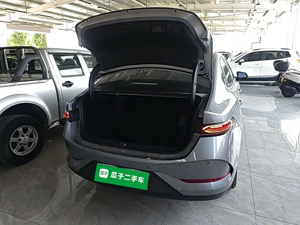 BYD Qin PLUS 2026 DM-i Smart Edition 128KM Progressive фото 19