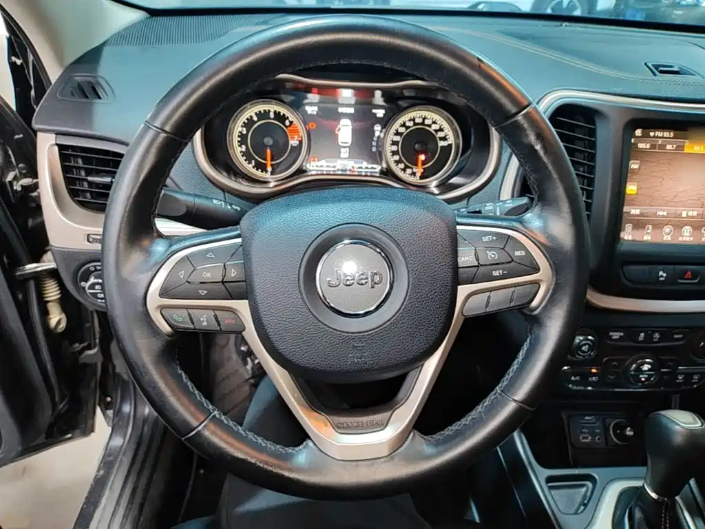 Jeep Cherokee 2016 2016 2.4L Leading Smart Edition