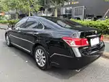 Photo 4 - Lexus ES