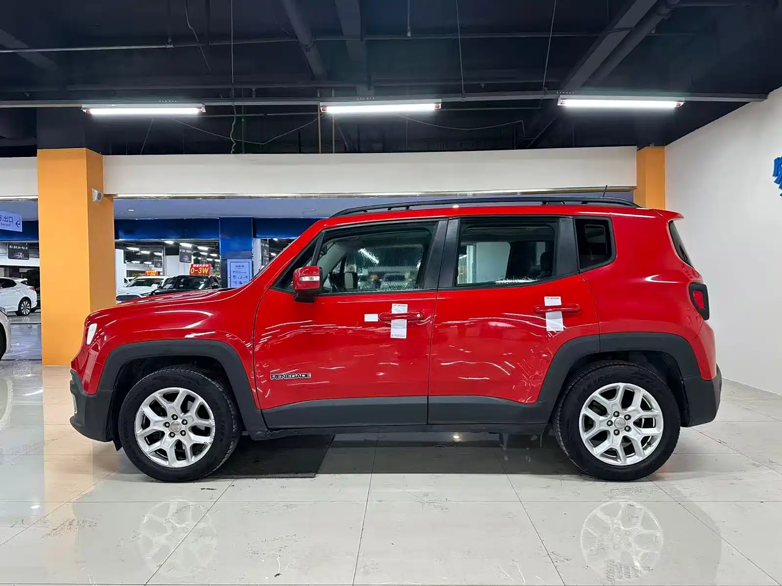 Photo 9 - Jeep Renegade