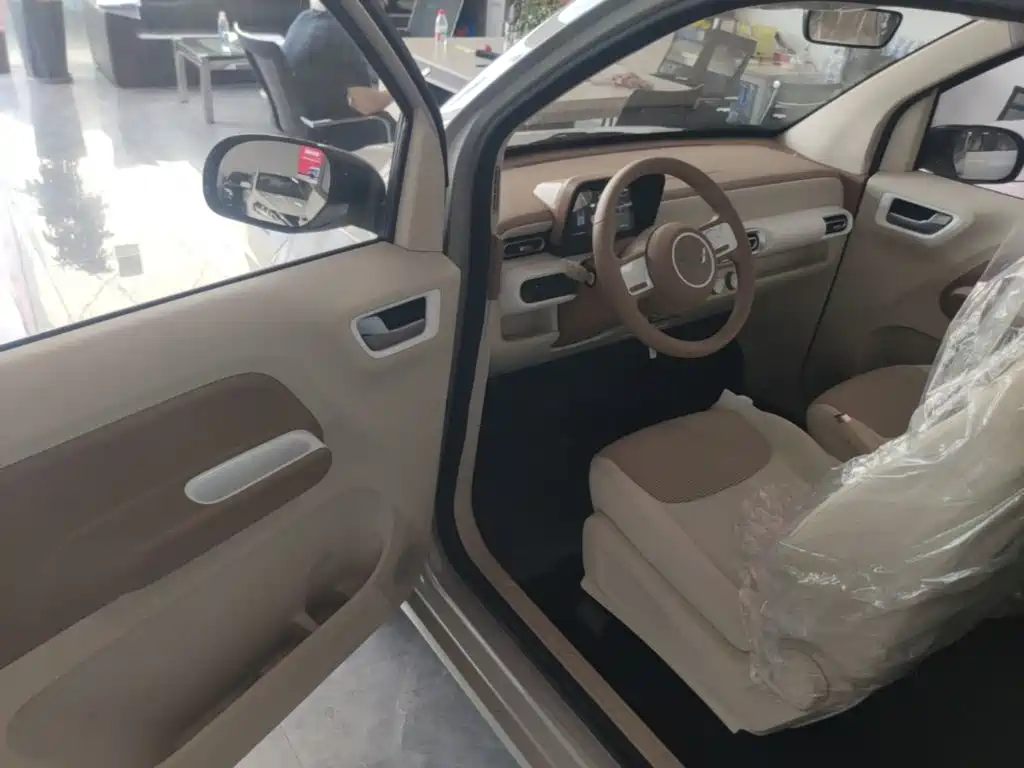 Wuling Motors Hongguang MINIEV 2026 2024 3rd Generation 215km Youth Edition