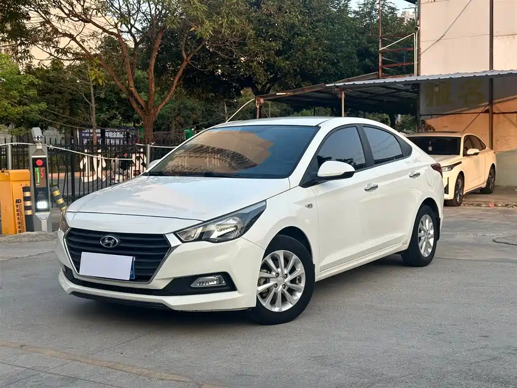 Hyundai Verna 2016 1.4L Automatic Cool Edition GLS
